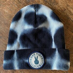 Tiny Whales black tie dye beanie sz youth